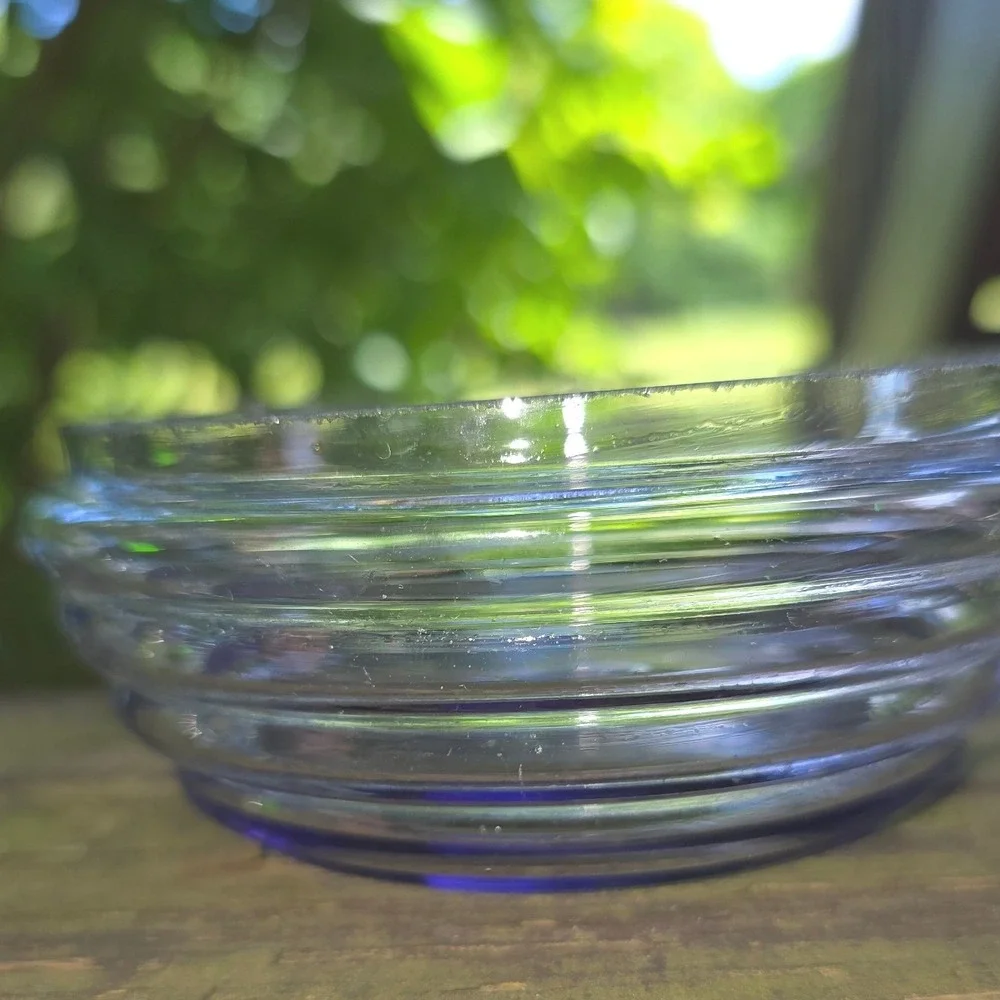 Vintage Lavender Purple Ribbed Glass Beehive Lidded Trinket Dish Powder Jar